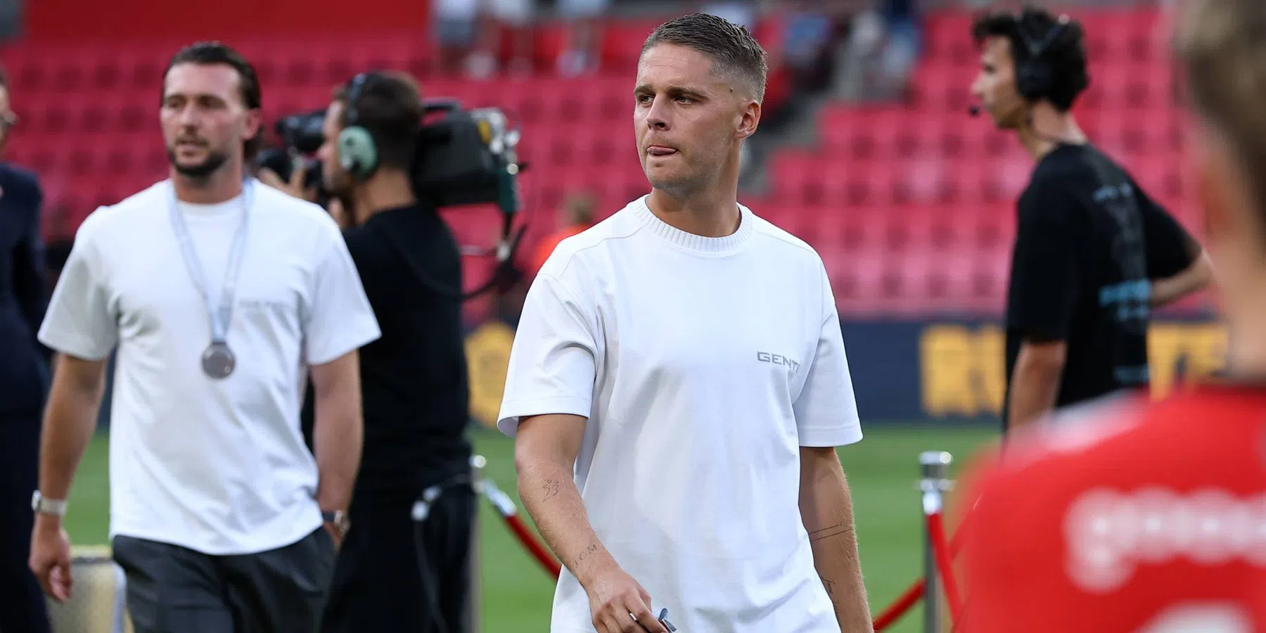 Joey Veerman reageert na vroege rode kaart tegen AZ | VoetbalNieuws
