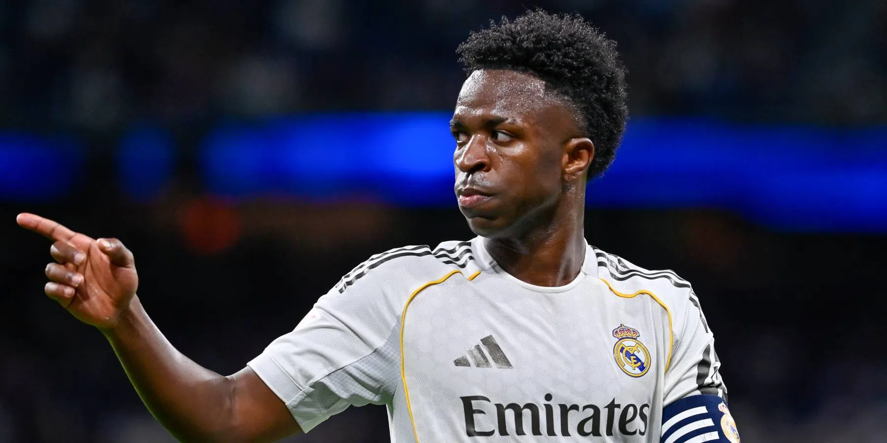 Real Madrid en Vinícius lijnrecht tegenover elkaar | VoetbalNieuws