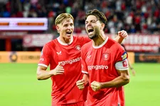 Thumbnail for article: Voetbal LIVE: Twente verslikt zich in Heerenveen (gesloten)