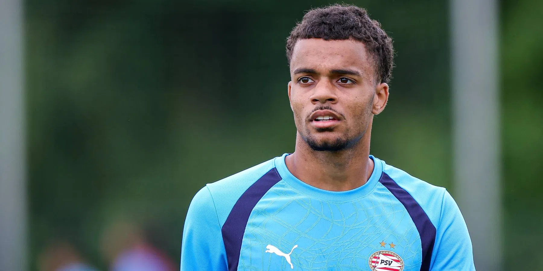 PSV zet Bassey terug naar Jong PSV, transfer lonkt | VN