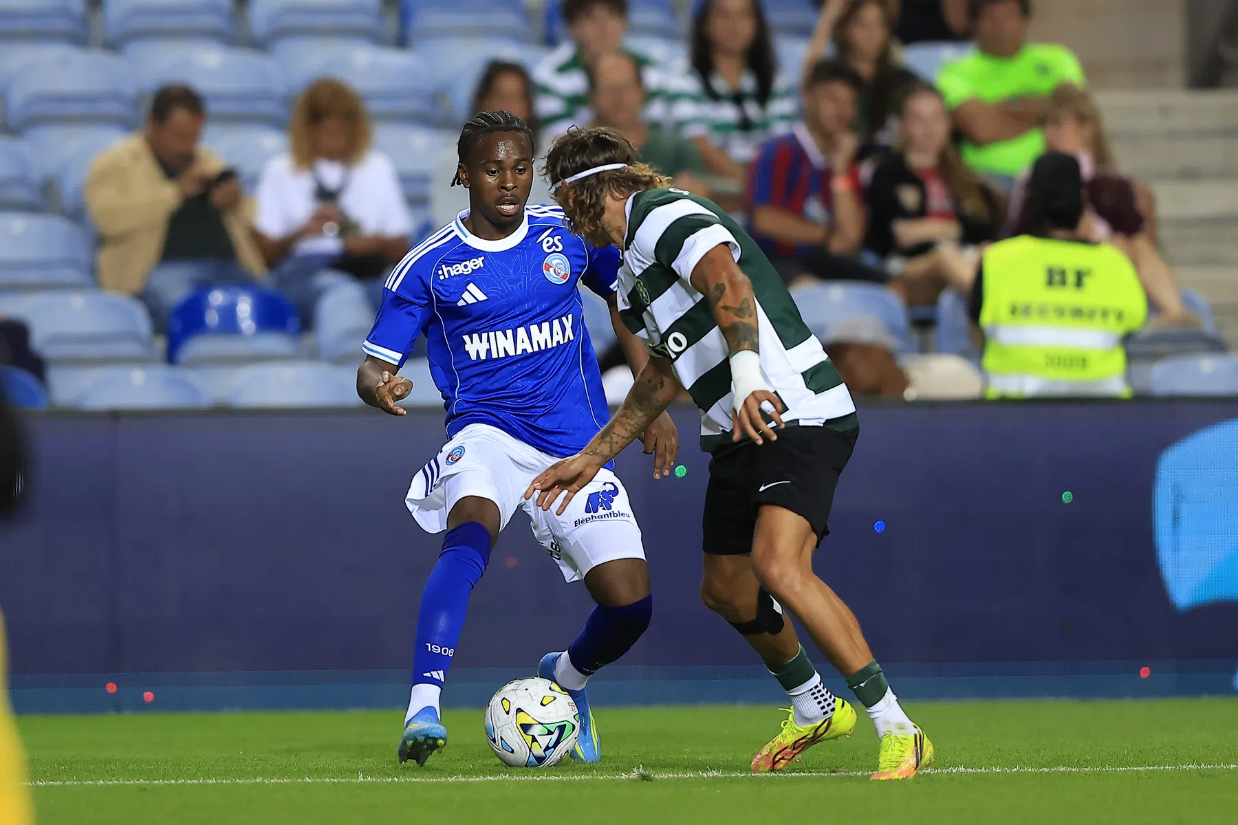 Al-Ettifaq kondigt Messi aan en zorgt voor verwarring | VoetbalNieuws