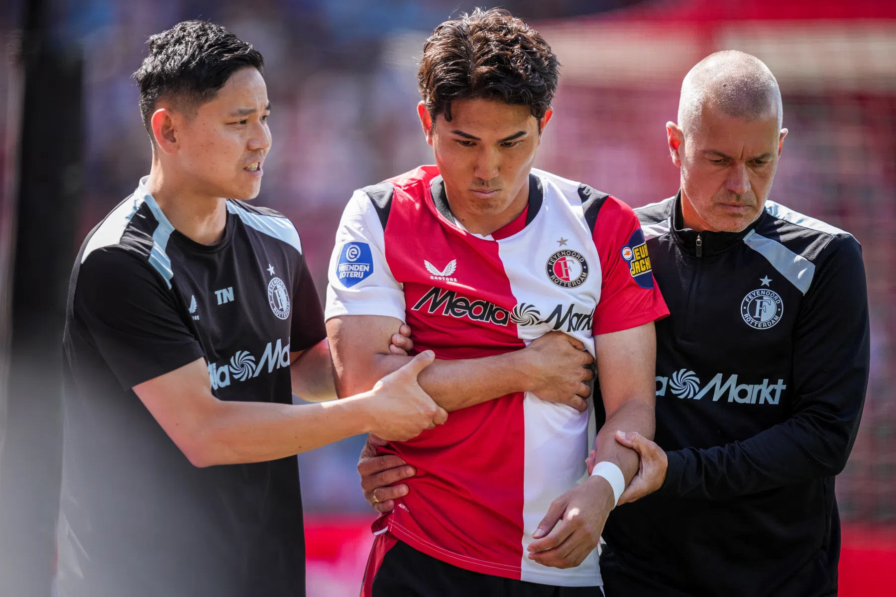 Vermoedelijke opstelling Feyenoord: Watanabe keert terug | VoetbalNieuws