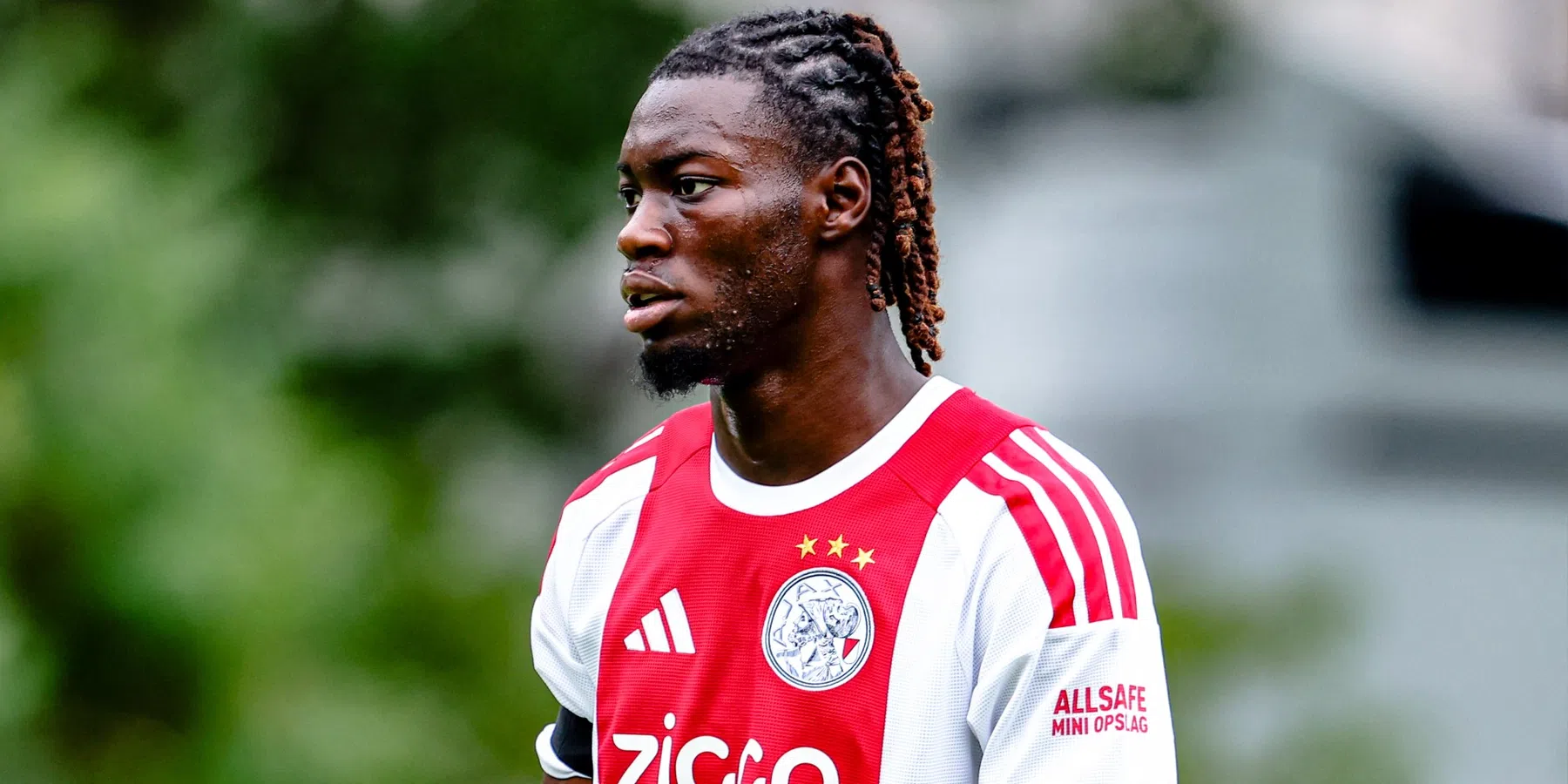 'Cruijff zet exodus door: Ajax-aanvaller op weg naar België'