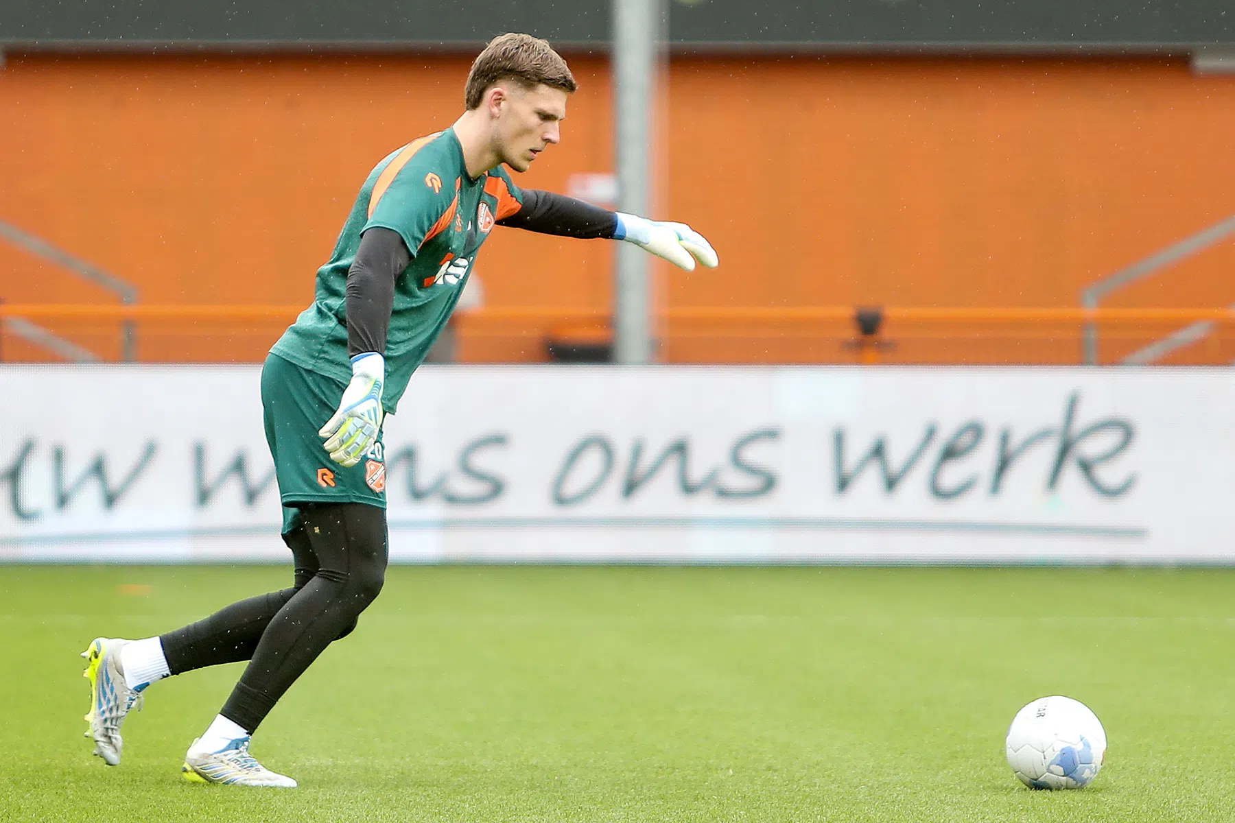 Van Oevelen vertrekt alsnog naar Valencia