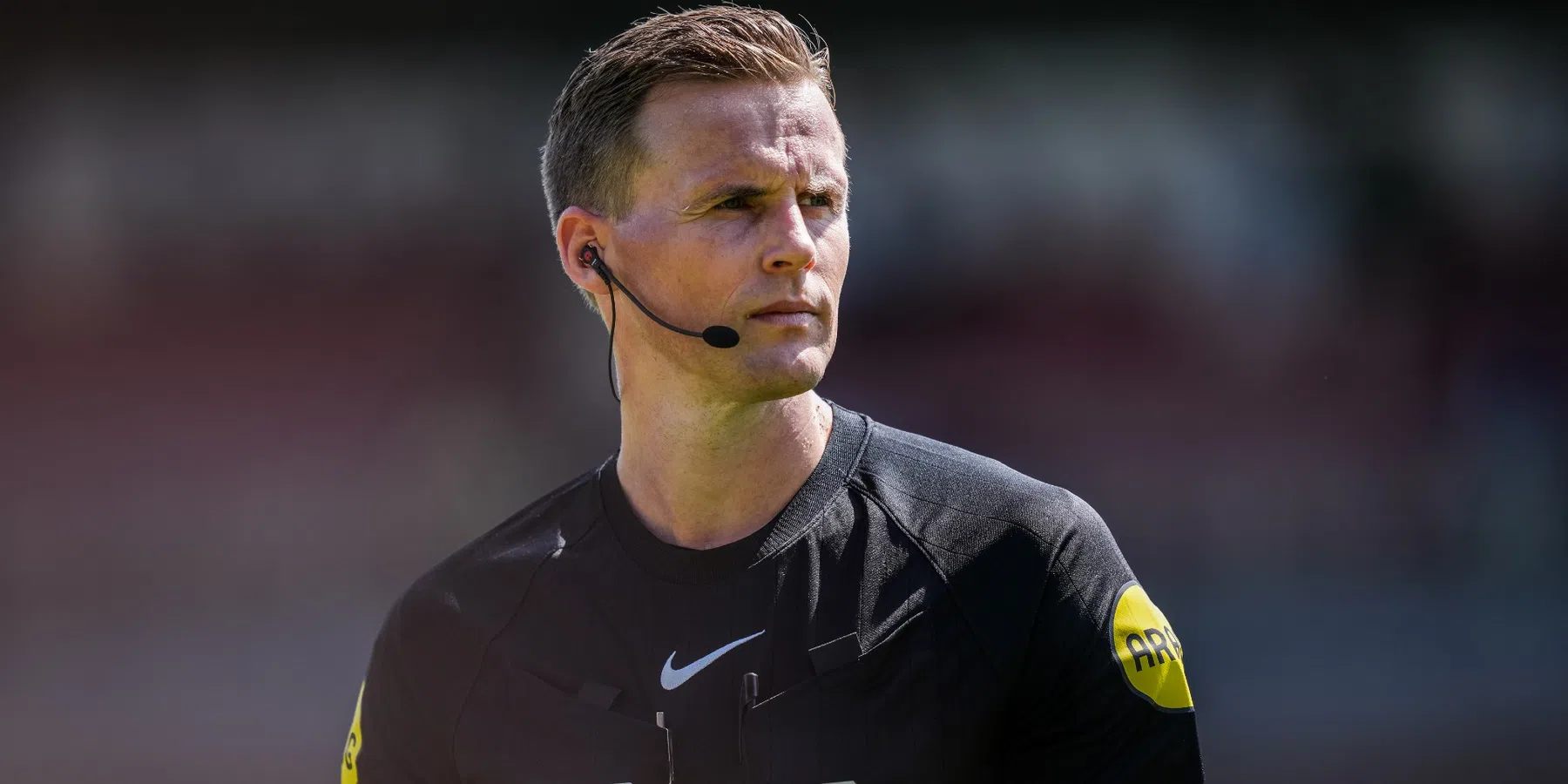 KNVB hakt knoop door: deze scheidsrechter fluit de Eredivisietopper Ajax - PSV