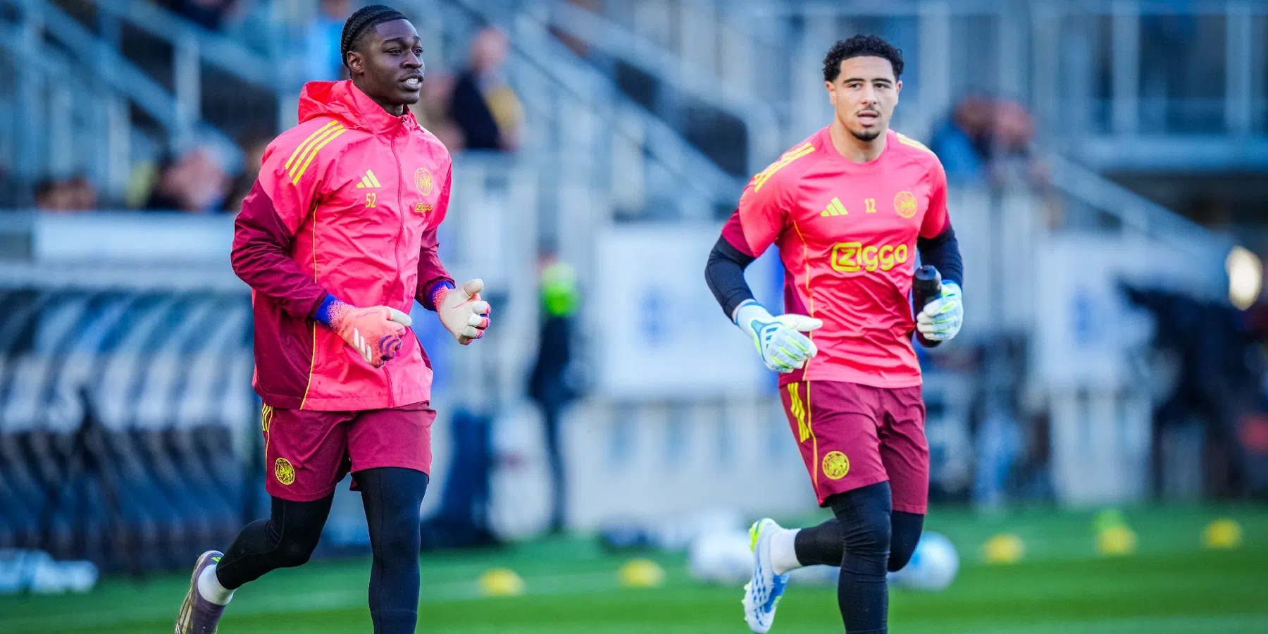 Ajax laat talentvolle doelman vertrekken: De Graafschap bedingt optie tot koop
