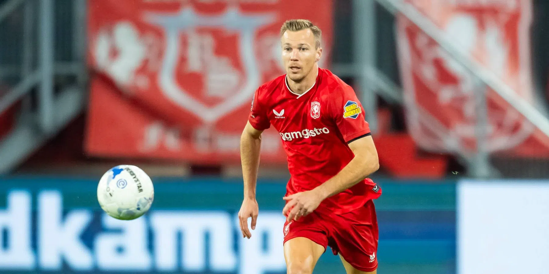 FC Twente zwaait Booth en Verschueren uit | VN