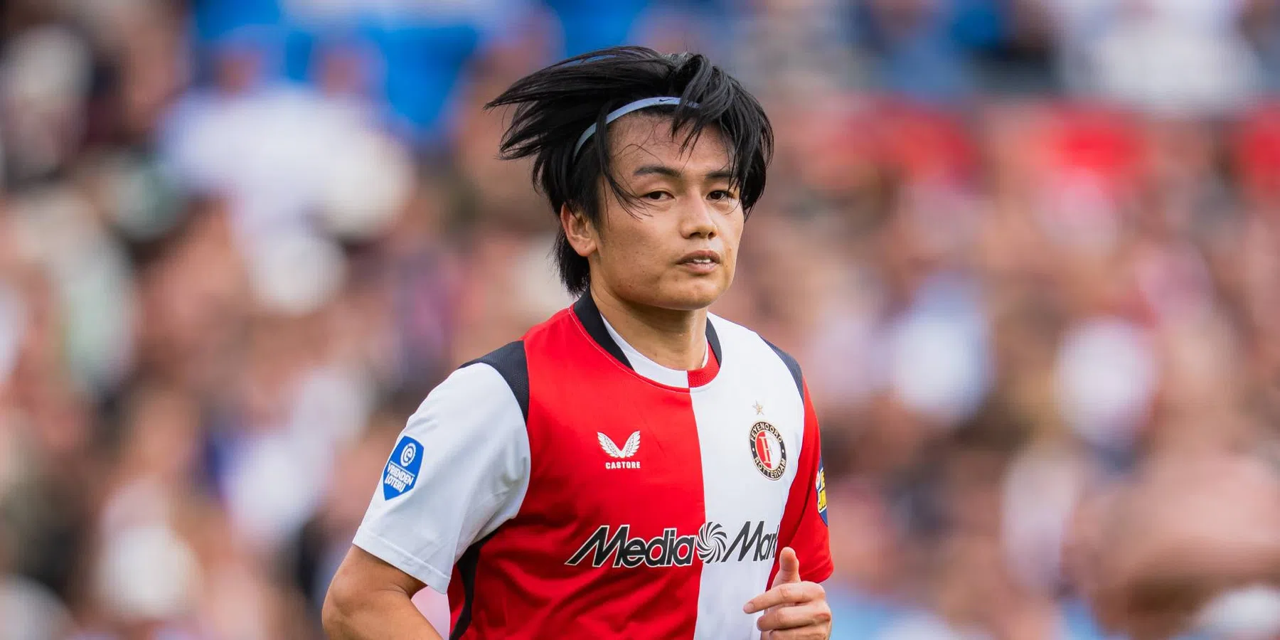 Rigaux legt transfer Ueda uit: Feyenoord kon 25 miljoen krijgen | VN