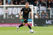 Janse verlengt contract bij Ajax: 'Er was interesse uit topcompetities'