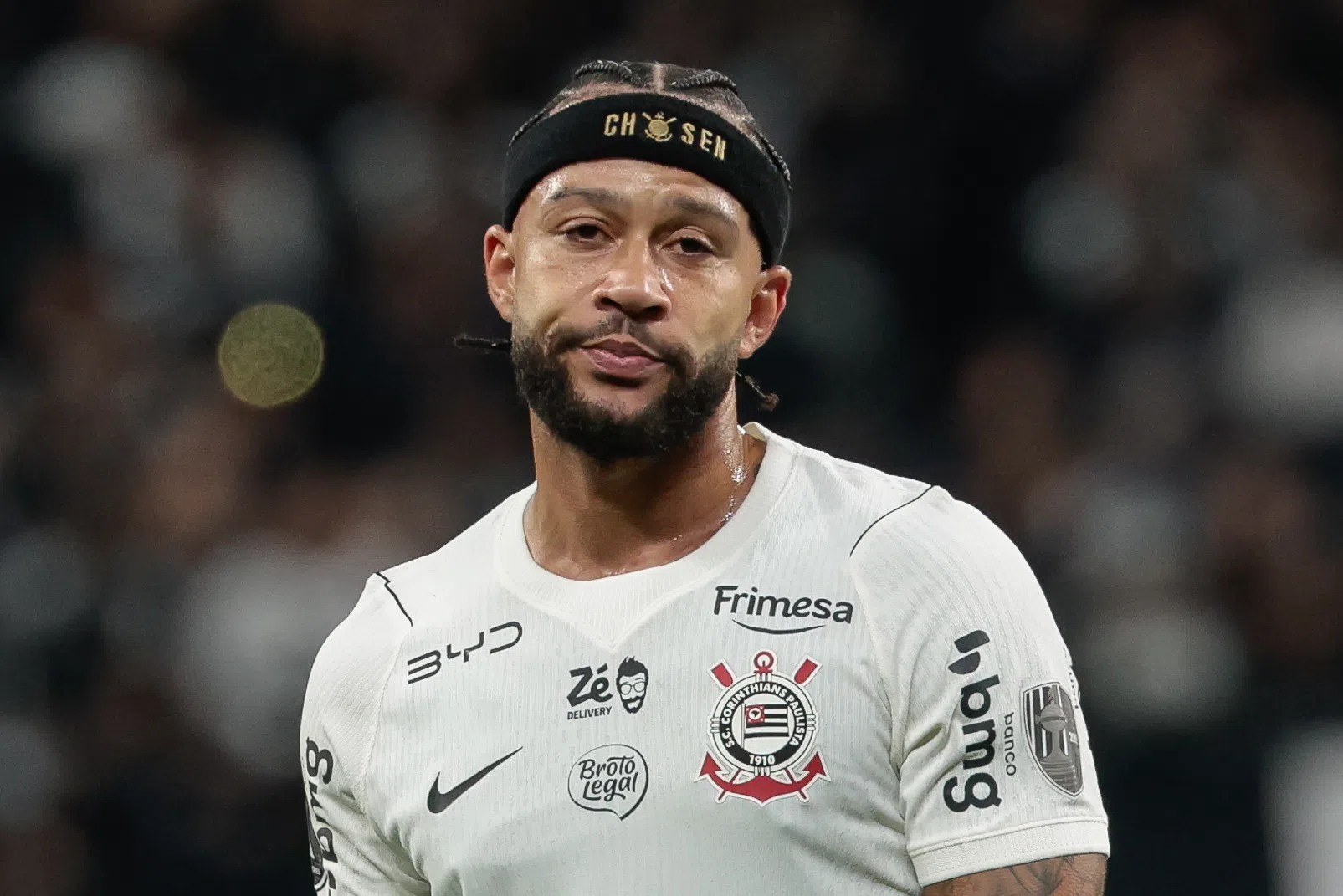 Memphis mist cruciale penalty en krijgt harde kritiek in Brazilië | VoetbalNieuws