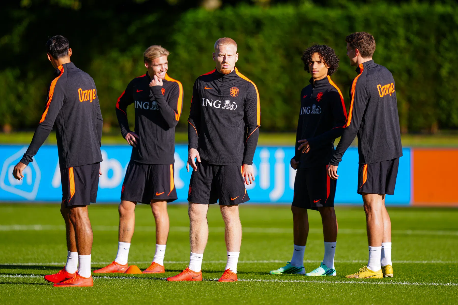 Vaders en zoons in Oranje: Van Bommel en Meerdink kunnen volgen