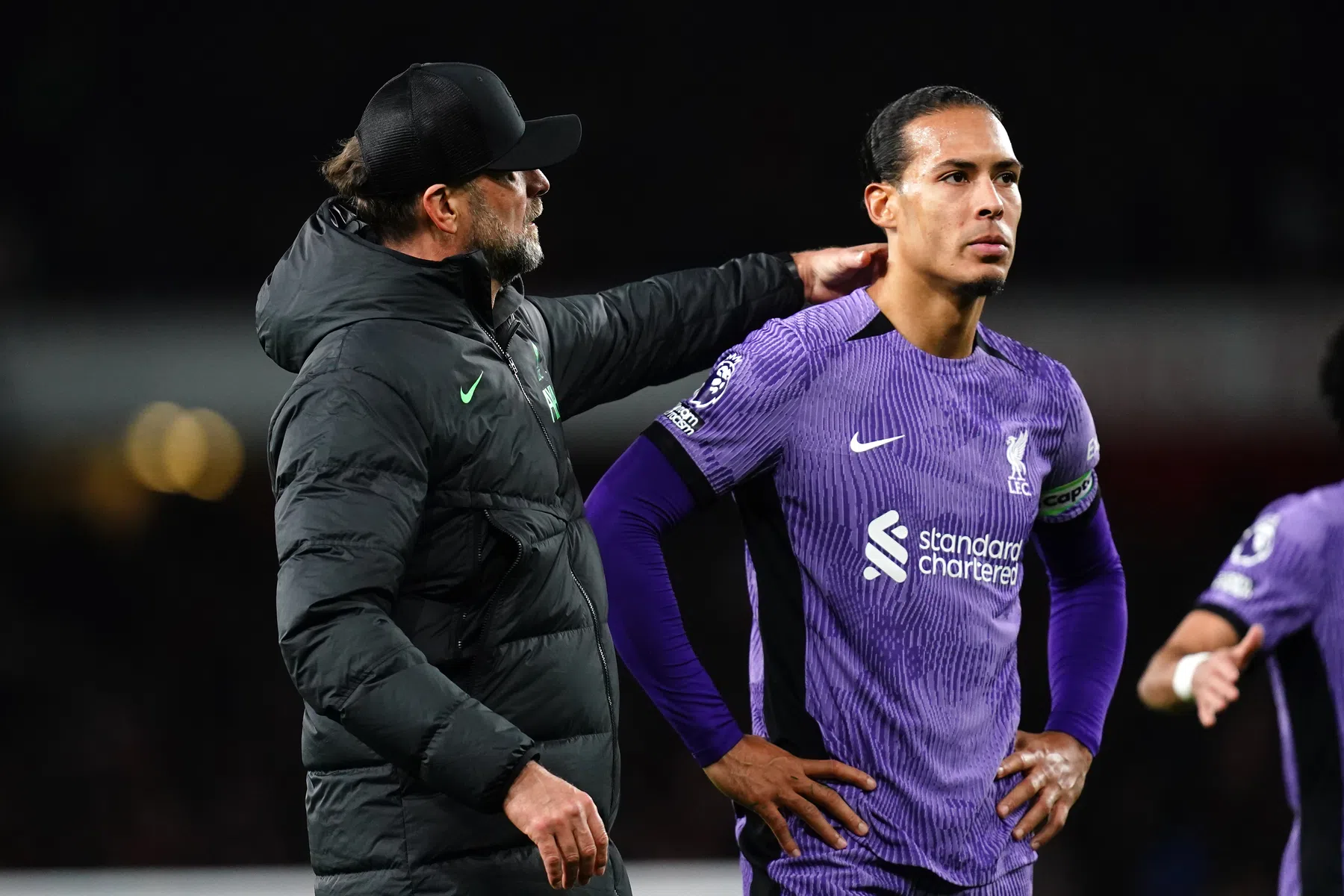 Klopp neemt het op voor Van Dijk na kritiek: 'Kopstukken' | VN