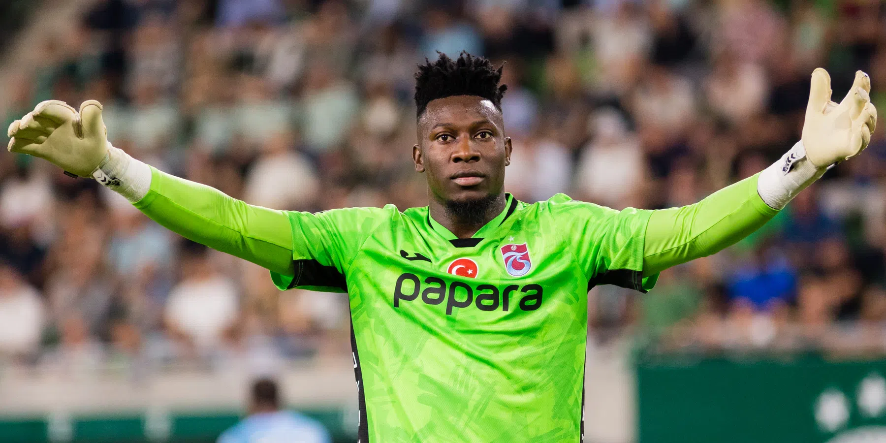 Onana deelt opmerkelijke beelden van herstelmethode met kaarsen op rug | VN