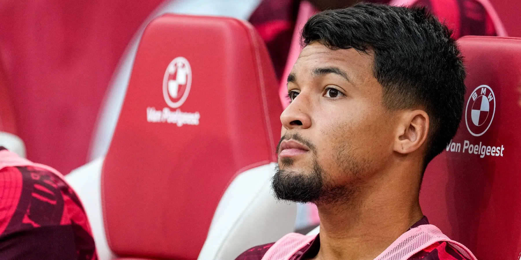 Ajax speelt gelijk in oefenduel met Jong Ajax: zomeraanwinst trefzeker