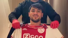 Humor: Feyenoord-spits Carranza wordt onaangenaam verrast met Ajax-shirt