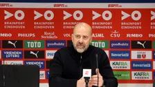 Thumbnail for article: Bosz licht toe waarom hij Malacia op de bank hield: 'De andere backs zijn ook fit'