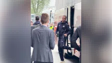 Daar is de PSV-selectie: Eindhovenaren arriveren in Enschede voor kraker