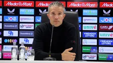 Thumbnail for article: Van Persie lacht om hecht Feyenoord-duo: 'Zelfs boodschappen doen zij samen'