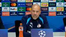 Bosz opnieuw erg fel over Van Bommel-heisa: 'Echt belachelijk, lachwekkend'