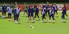 Thumbnail for article: Koeman deelt hesjes uit bij Oranje-training en verklapt een aantal basisklanten