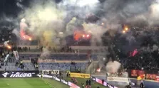 Thumbnail for article: Lazio en Roma-fans gooien met vuurwerk voorafgaand aan de stadsderby